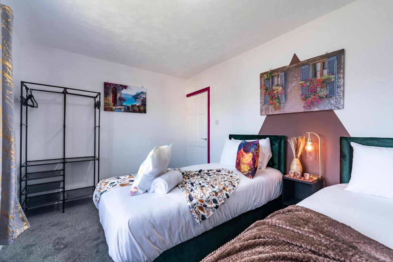 Aseda 4 Bedroom Private Parking, Game Zone -Pool Table, Garden Home Kingston upon Hull Eksteriør bilde