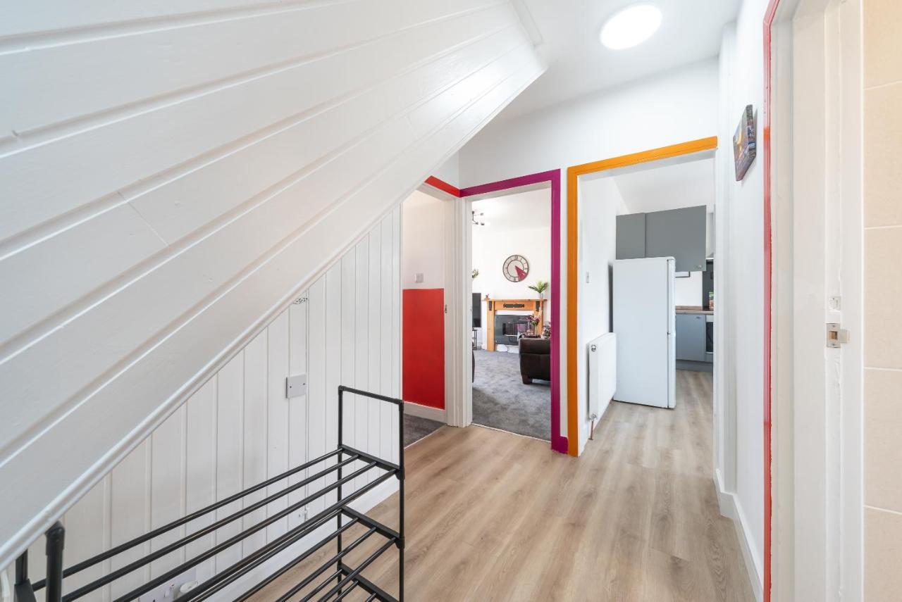 Aseda 4 Bedroom Private Parking, Game Zone -Pool Table, Garden Home Kingston upon Hull Eksteriør bilde
