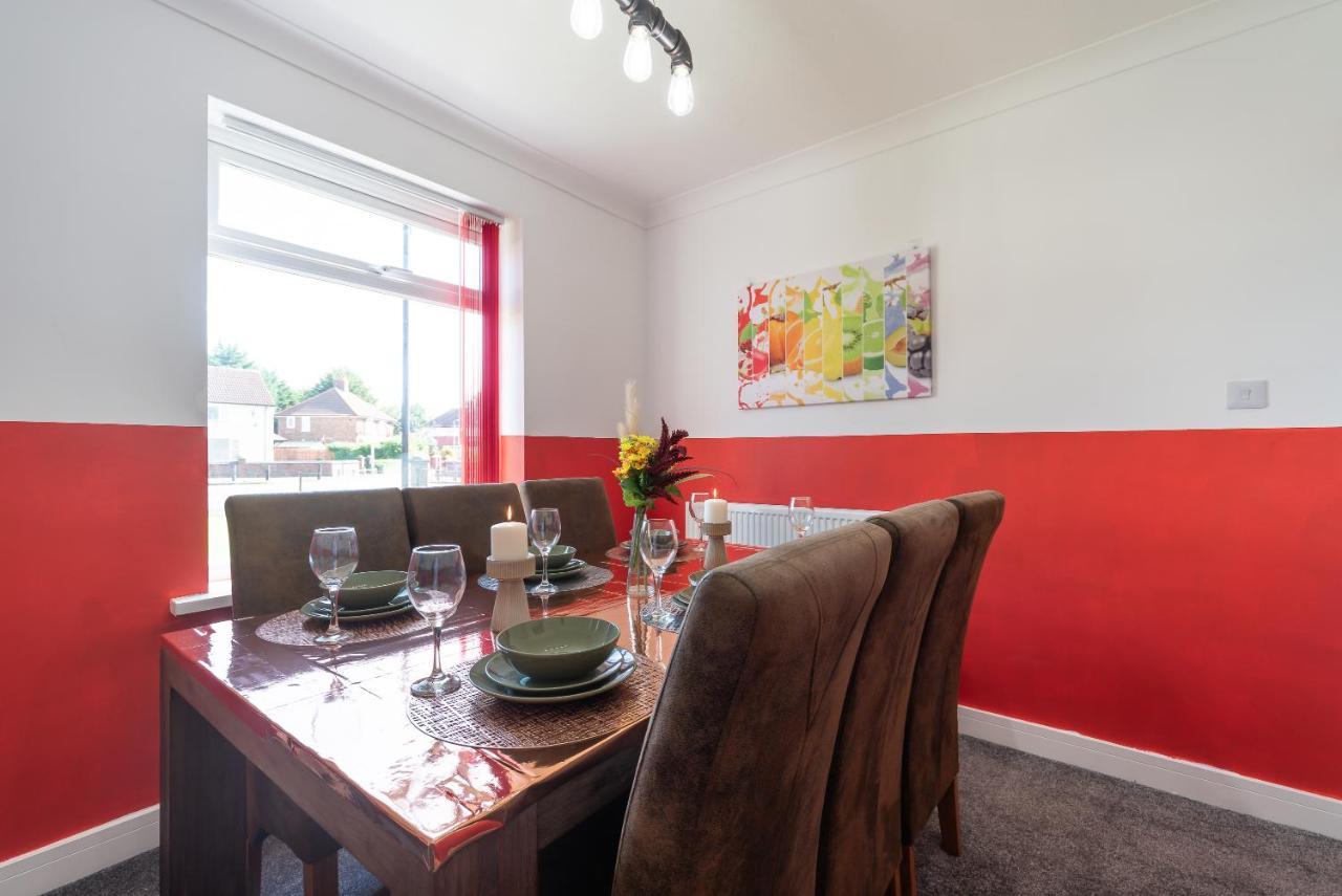 Aseda 4 Bedroom Private Parking, Game Zone -Pool Table, Garden Home Kingston upon Hull Eksteriør bilde